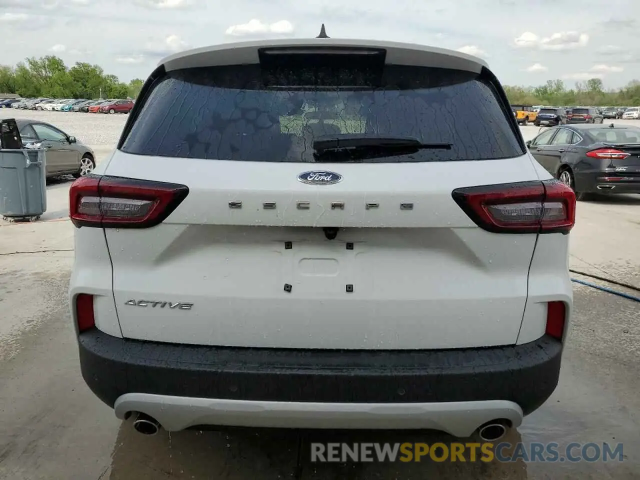 6 Photograph of a damaged car 1FMCU0GNXRUB57894 FORD ESCAPE ACT 2024