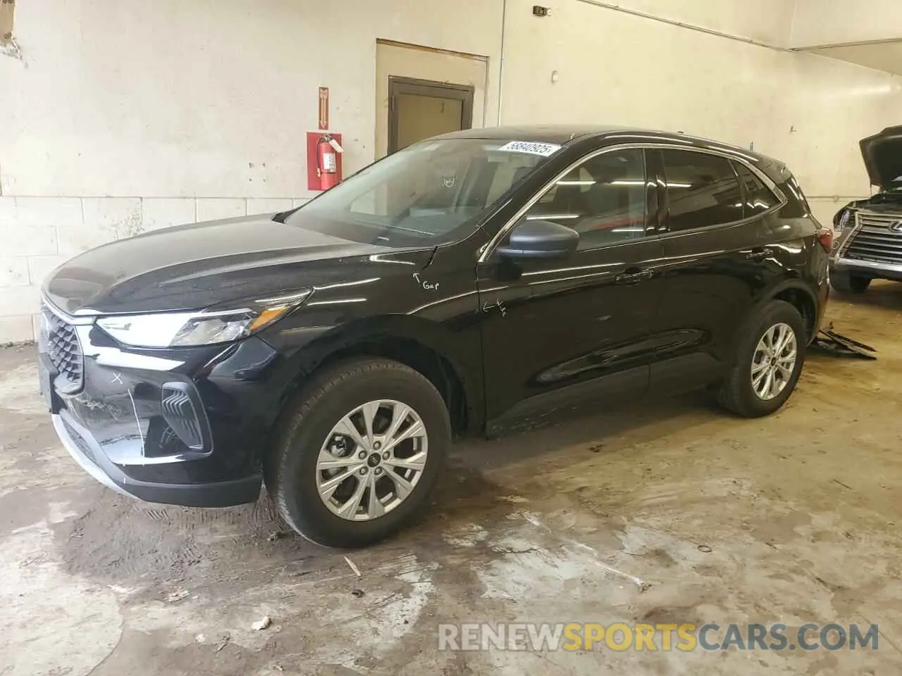 1 Photograph of a damaged car 1FMCU9GN2RUB43458 FORD ESCAPE ACT 2024