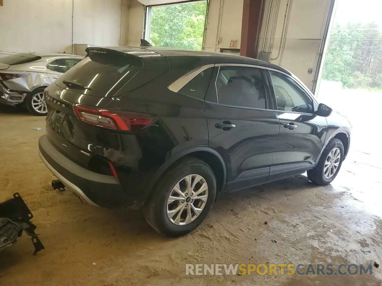3 Photograph of a damaged car 1FMCU9GN2RUB43458 FORD ESCAPE ACT 2024