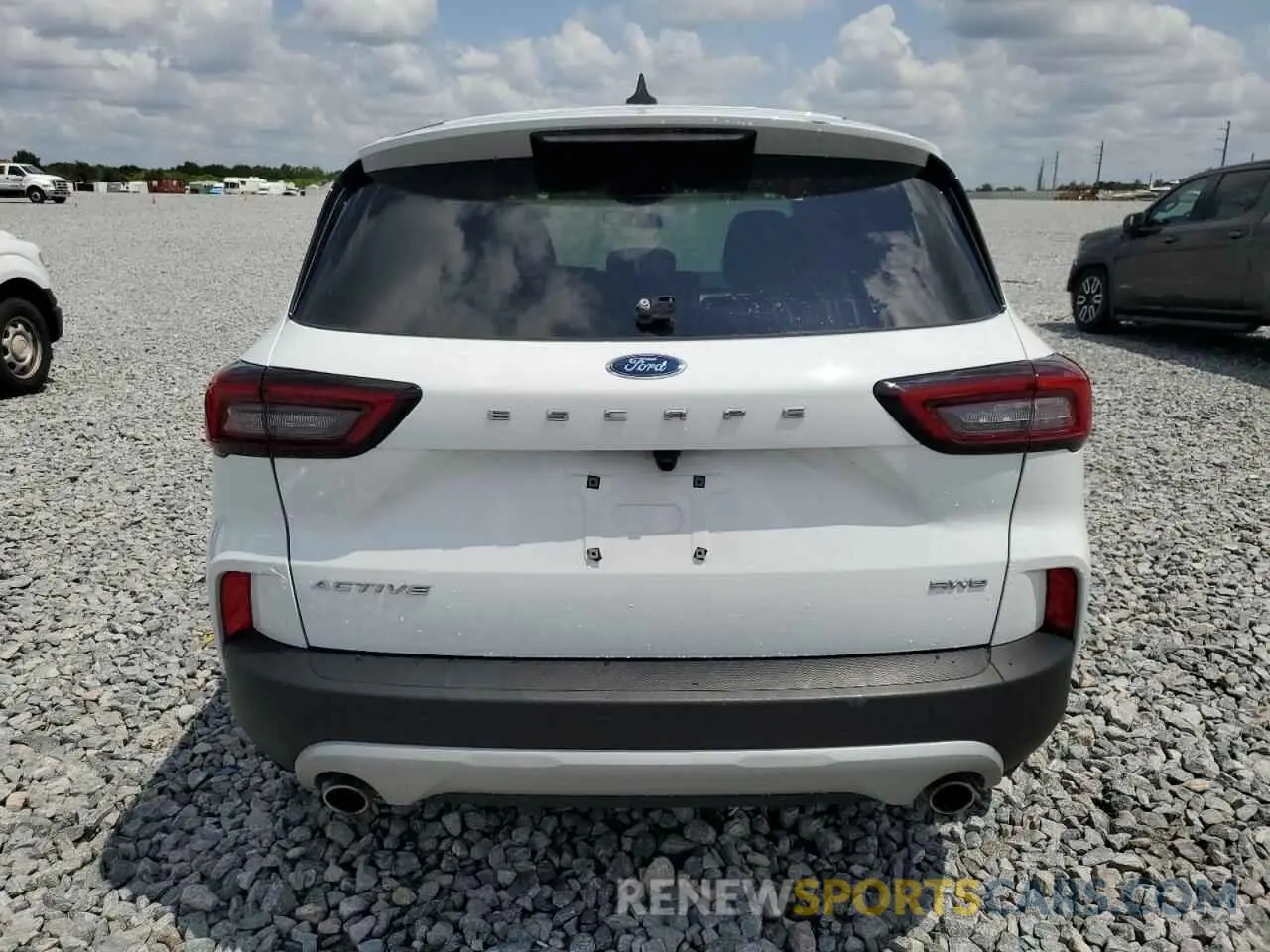 6 Photograph of a damaged car 1FMCU9GN3RUA99258 FORD ESCAPE ACT 2024