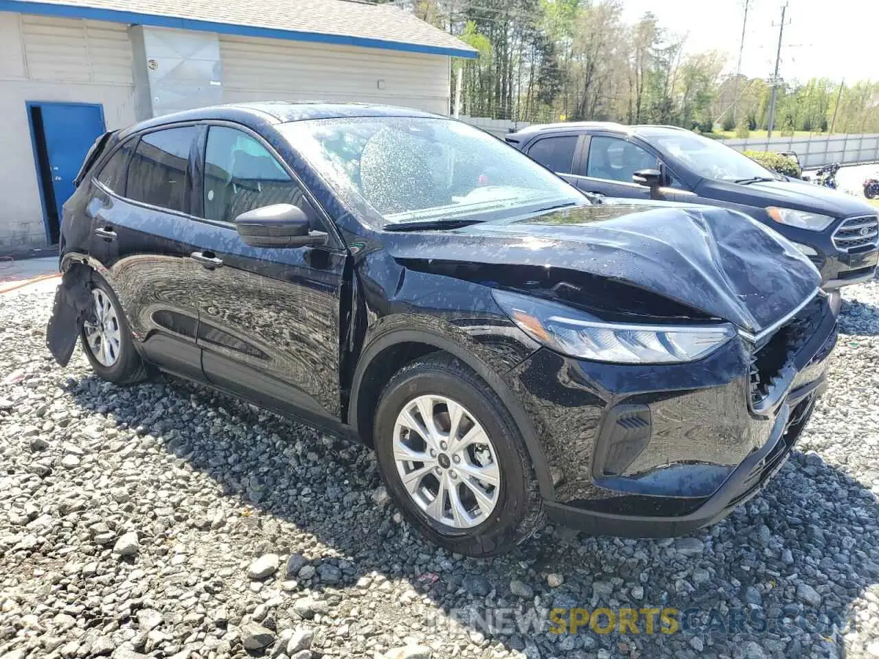 4 Photograph of a damaged car 1FMCU0GN3SUA63586 FORD ESCAPE ACT 2025