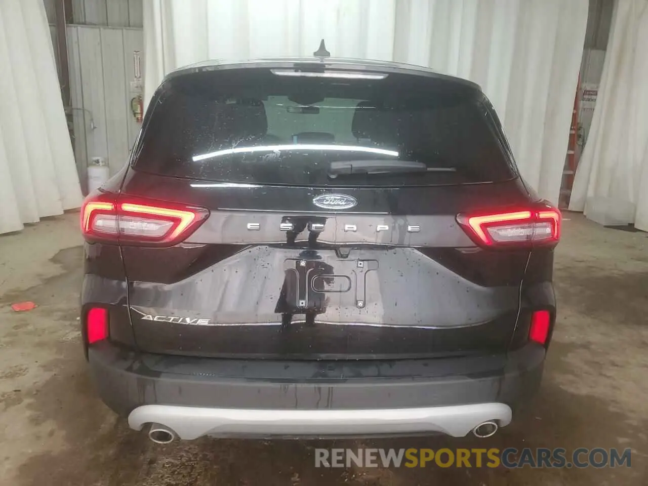 6 Photograph of a damaged car 1FMCU0GNXSUA56781 FORD ESCAPE ACT 2025