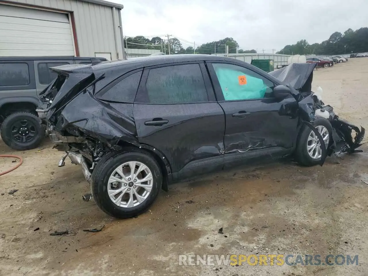 3 Photograph of a damaged car 1FMCU0GNXSUA63990 FORD ESCAPE ACT 2025