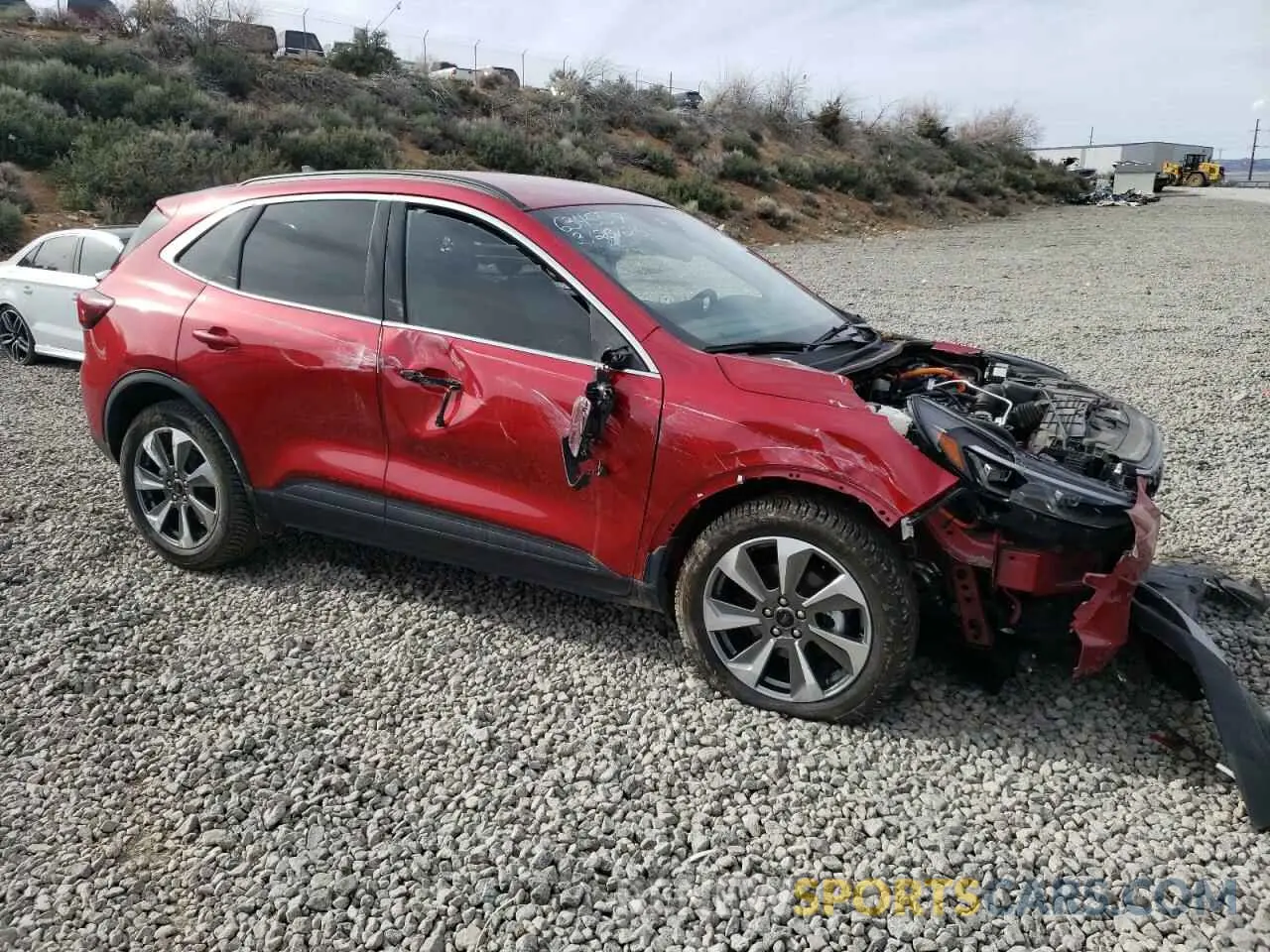 4 Photograph of a damaged car 1FMCU9JZ4PUA31124 FORD ESCAPE PLA 2023