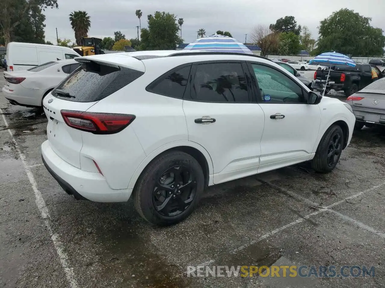 3 Photograph of a damaged car 1FMCU0MN0PUA51603 FORD ESCAPE ST 2023