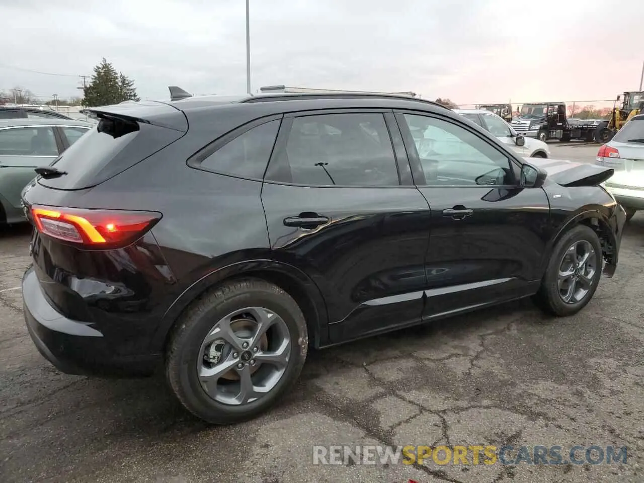 3 Photograph of a damaged car 1FMCU0MN2PUB12434 FORD ESCAPE ST 2023