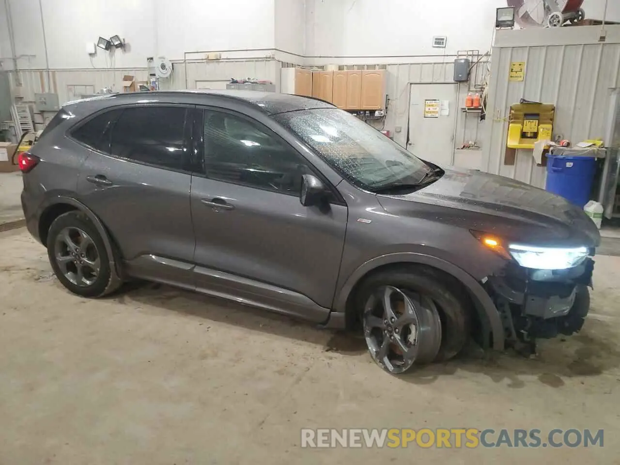 4 Photograph of a damaged car 1FMCU9MNXPUA61866 FORD ESCAPE ST 2023