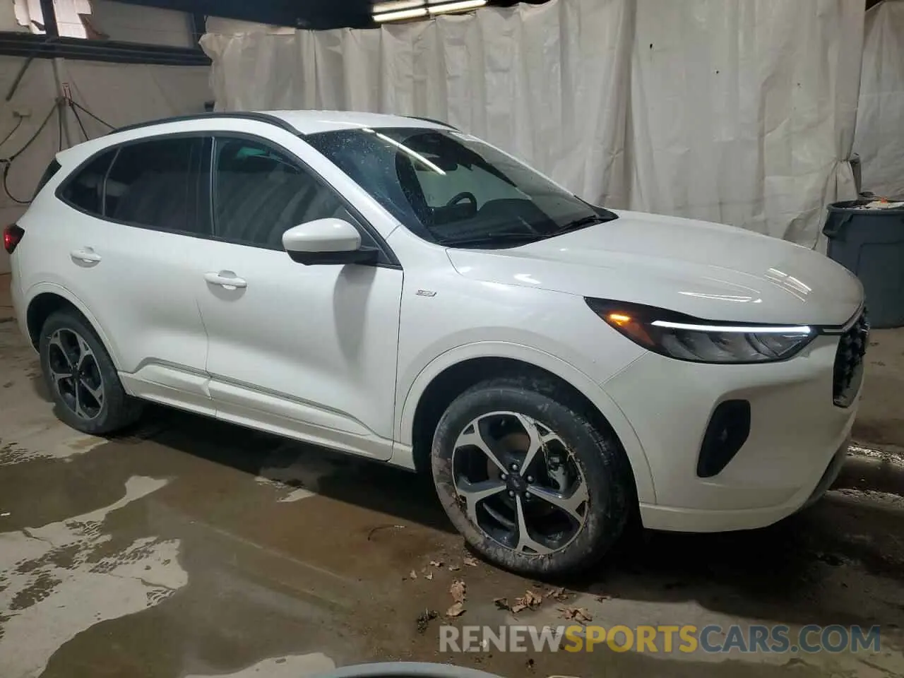 4 Photograph of a damaged car 1FMCU9NA5PUA71832 FORD ESCAPE ST 2023