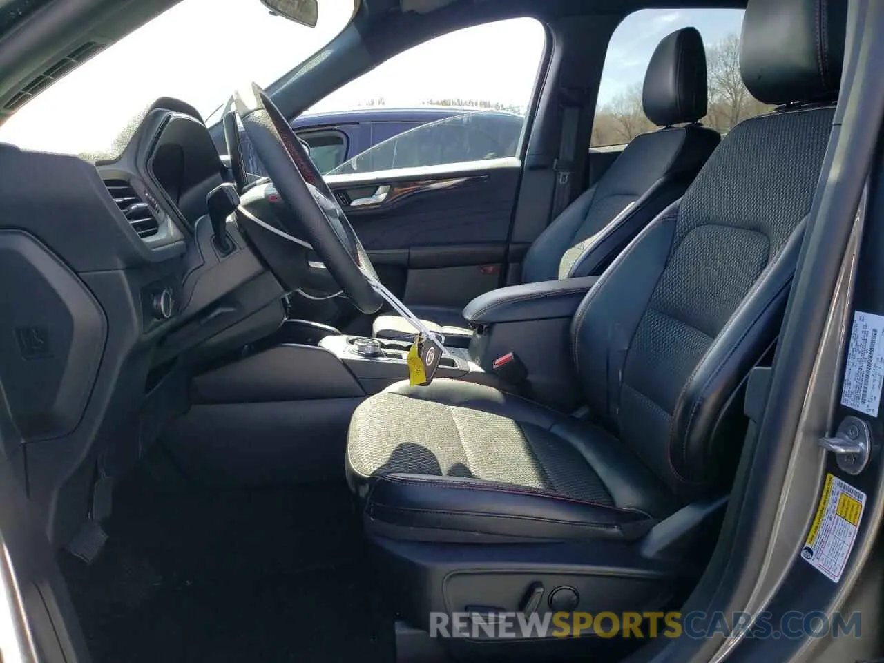 7 Photograph of a damaged car 1FMCU9MN9SUA05989 FORD ESCAPE ST 2025