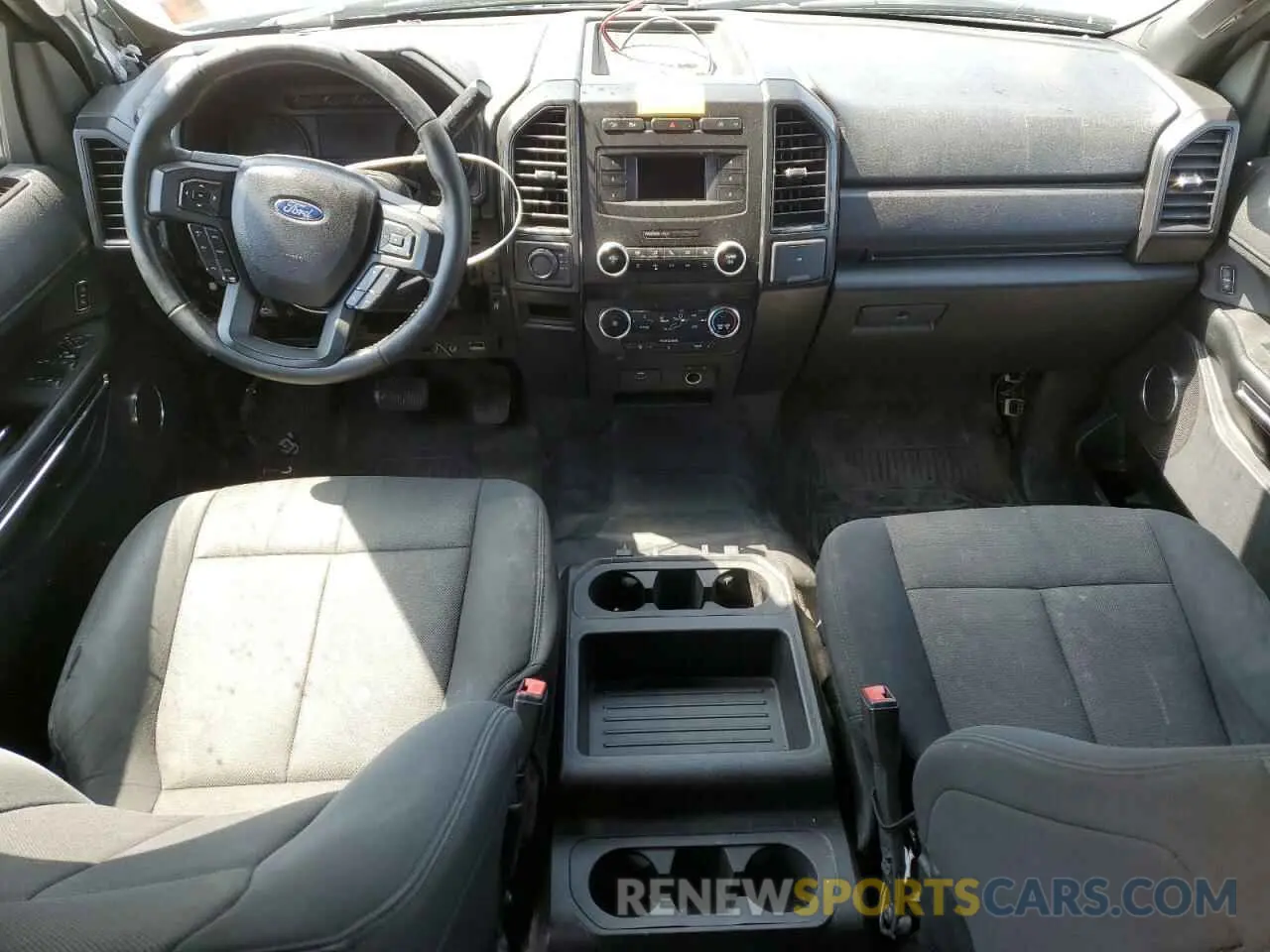 8 Photograph of a damaged car 1FMJK1GT5KEA51581 FORD EXPEDITION 2019