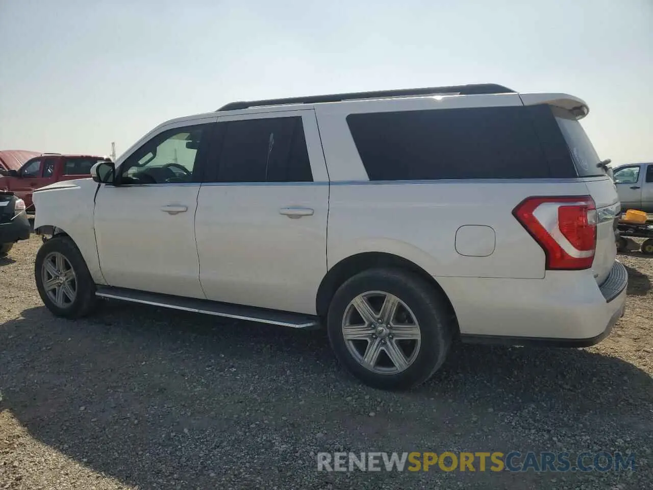 2 Photograph of a damaged car 1FMJK1HT0KEA76337 FORD EXPEDITION 2019