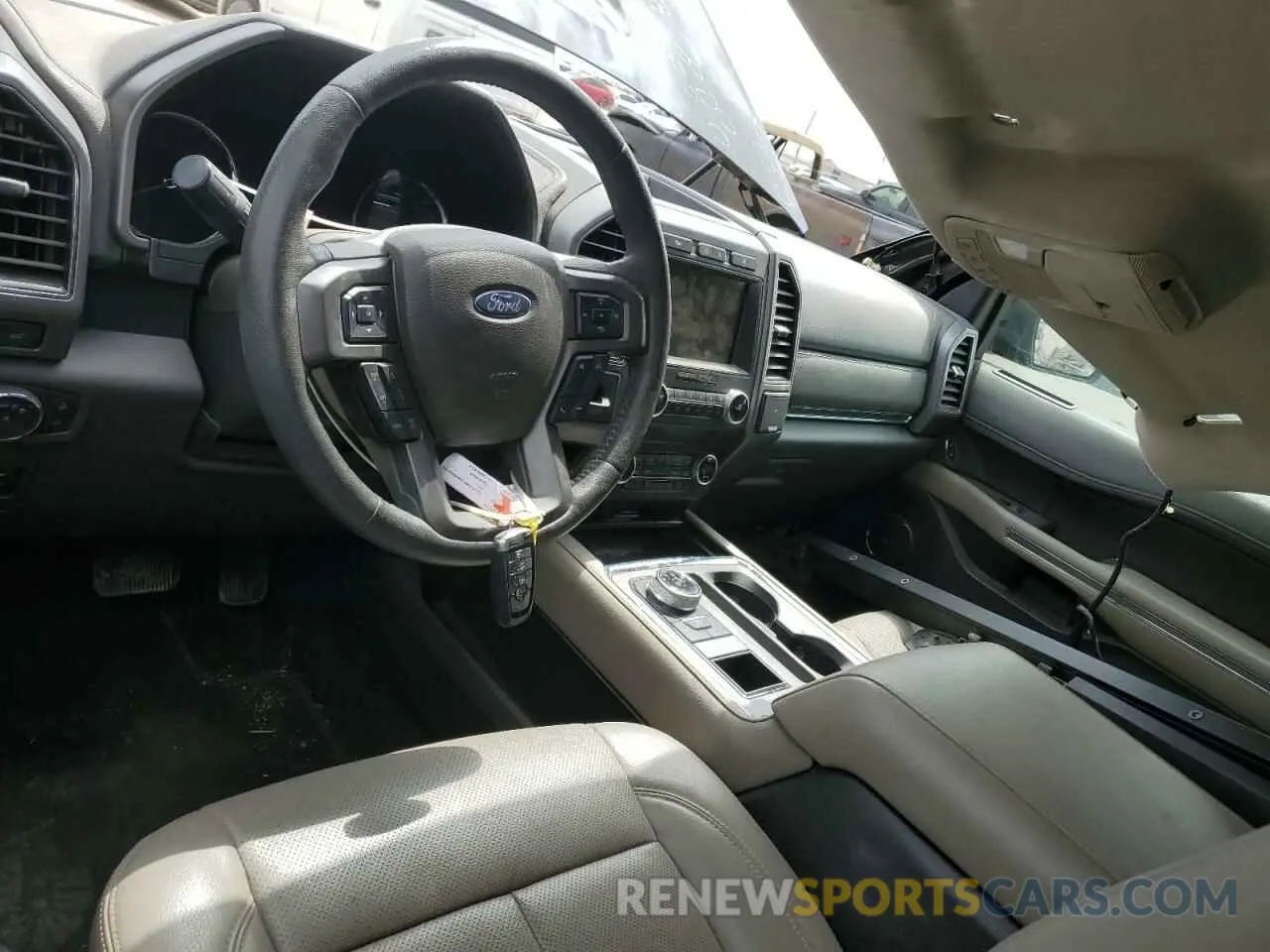 8 Photograph of a damaged car 1FMJK1HT0KEA82719 FORD EXPEDITION 2019