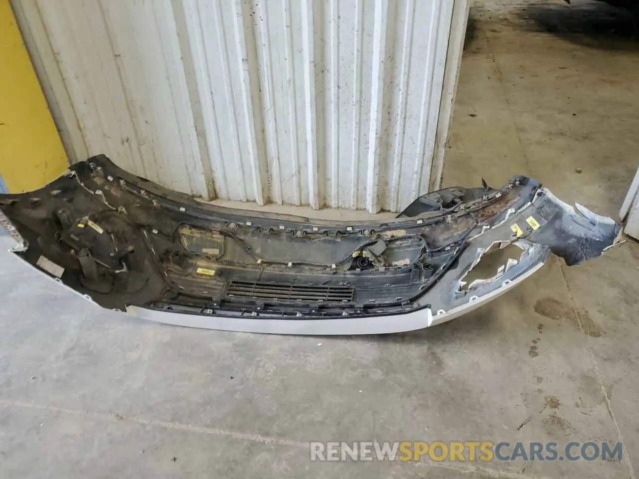 13 Photograph of a damaged car 1FMJK1HT1KEA60034 FORD EXPEDITION 2019