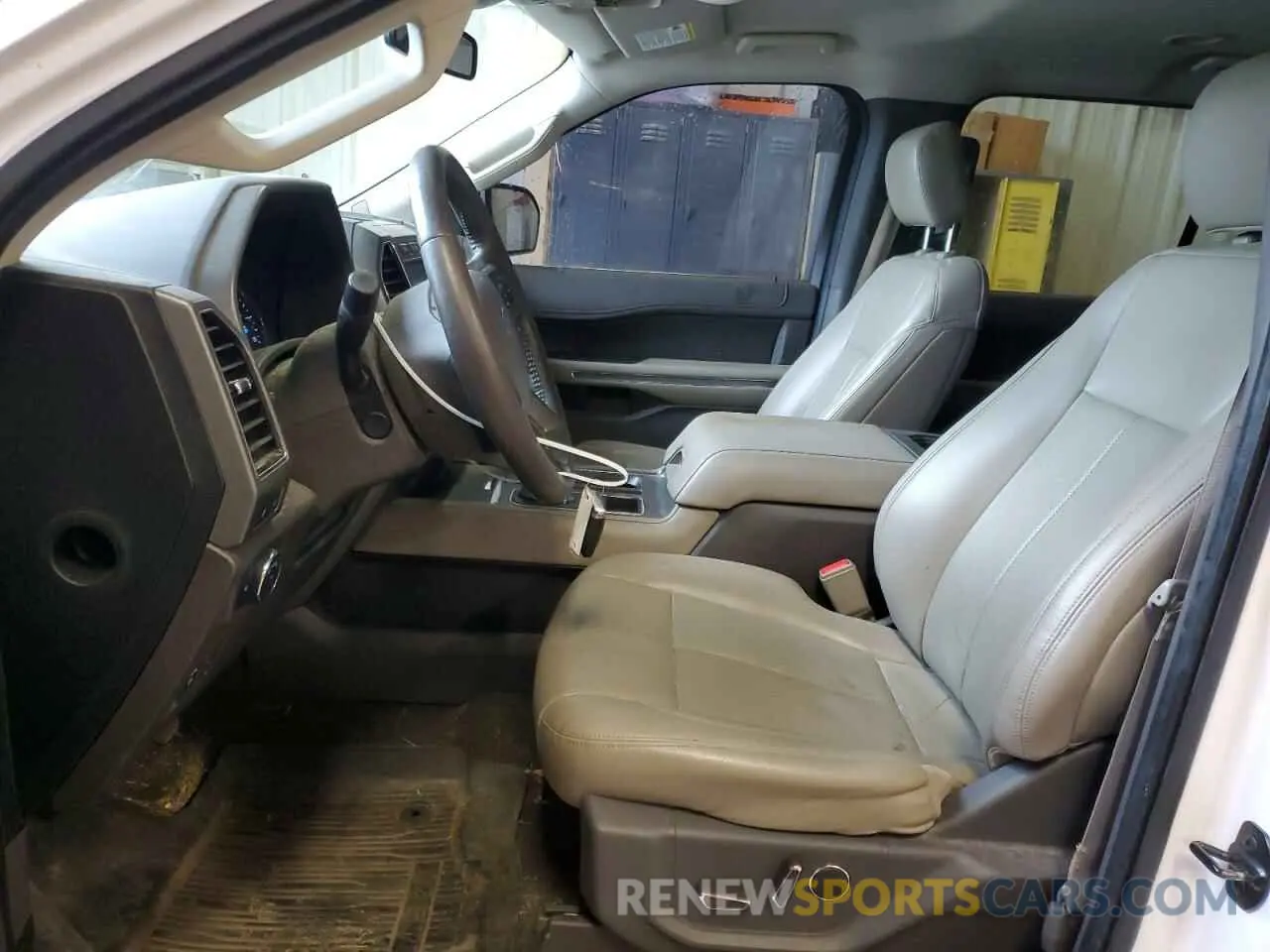 7 Photograph of a damaged car 1FMJK1HT1KEA60034 FORD EXPEDITION 2019