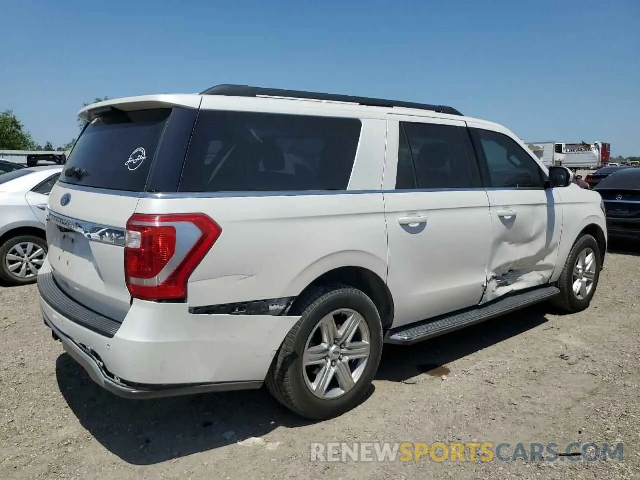 3 Photograph of a damaged car 1FMJK1HT9KEA85943 FORD EXPEDITION 2019
