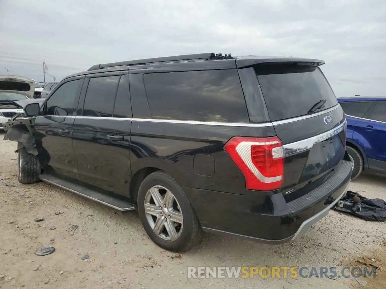2 Photograph of a damaged car 1FMJK1HTXKEA07297 FORD EXPEDITION 2019
