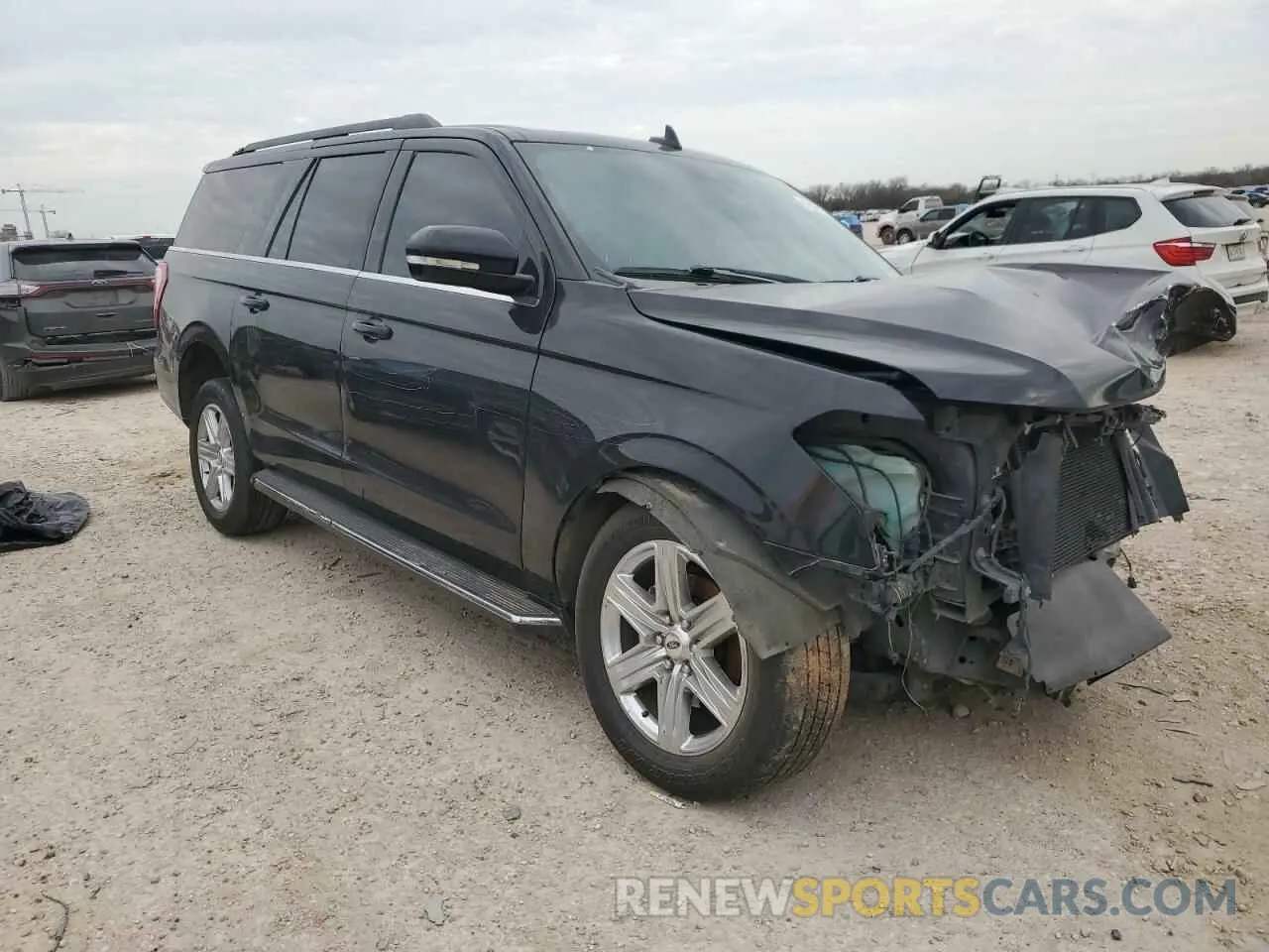 4 Photograph of a damaged car 1FMJK1HTXKEA07297 FORD EXPEDITION 2019