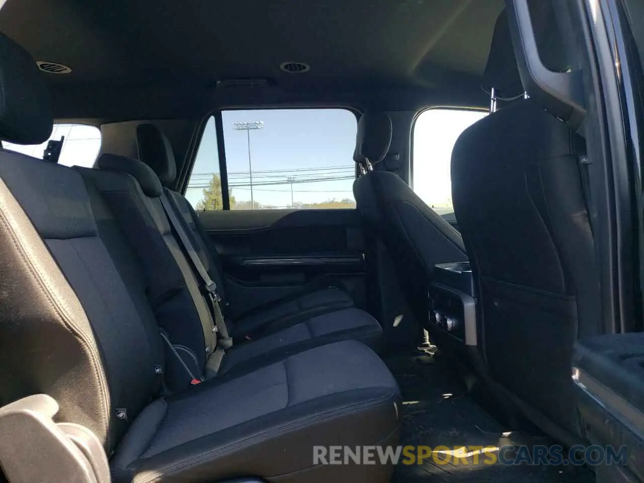 11 Photograph of a damaged car 1FMJK1JT3KEA64550 FORD EXPEDITION 2019