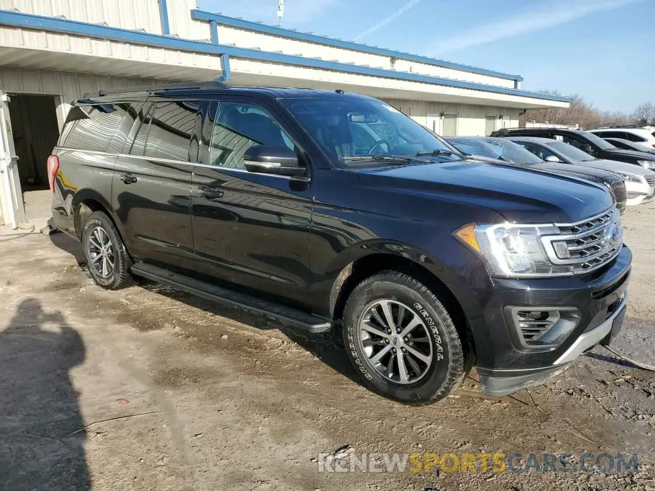 4 Photograph of a damaged car 1FMJK1JT9KEA38986 FORD EXPEDITION 2019