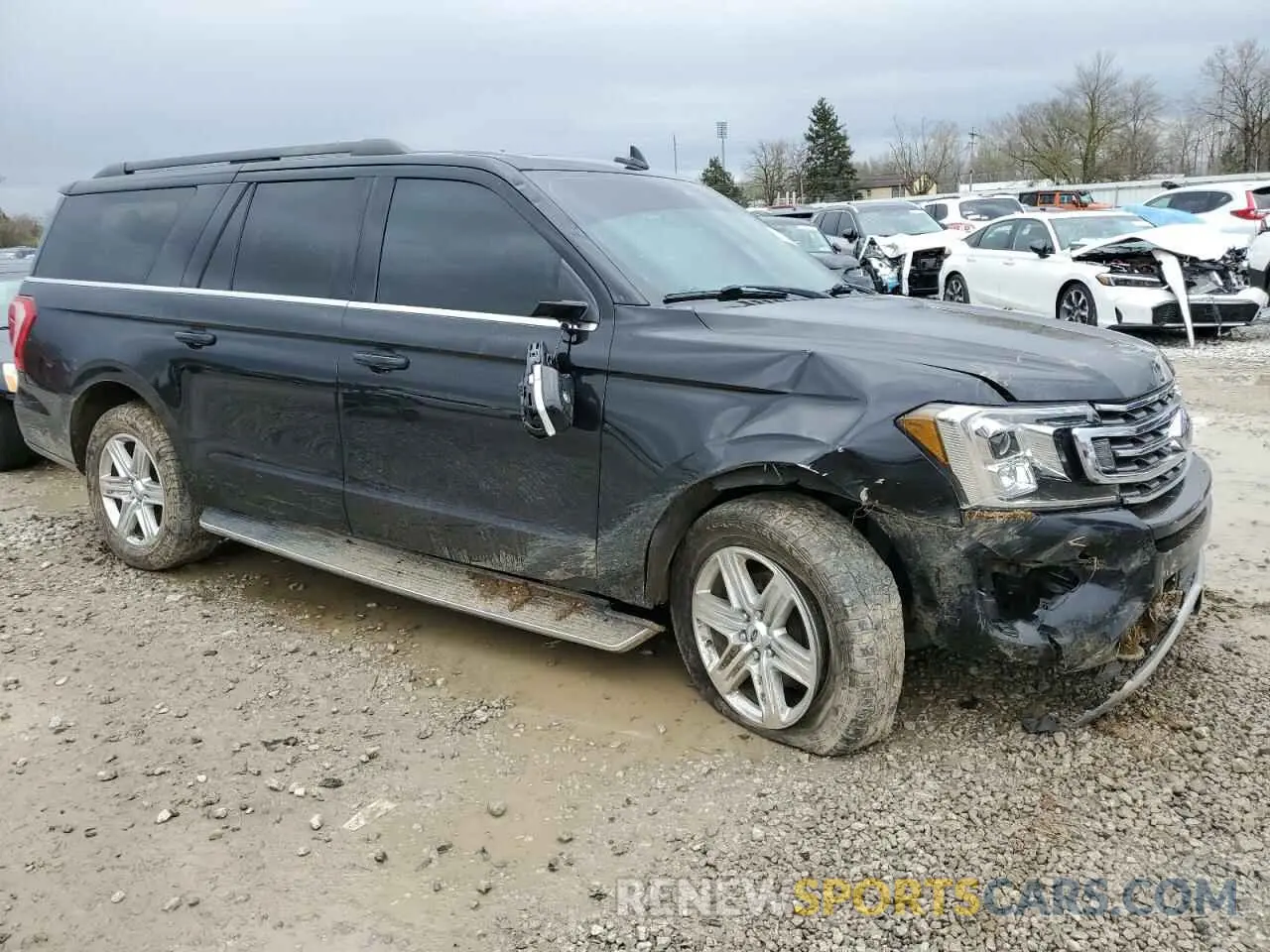 4 Photograph of a damaged car 1FMJK1JTXKEA80955 FORD EXPEDITION 2019