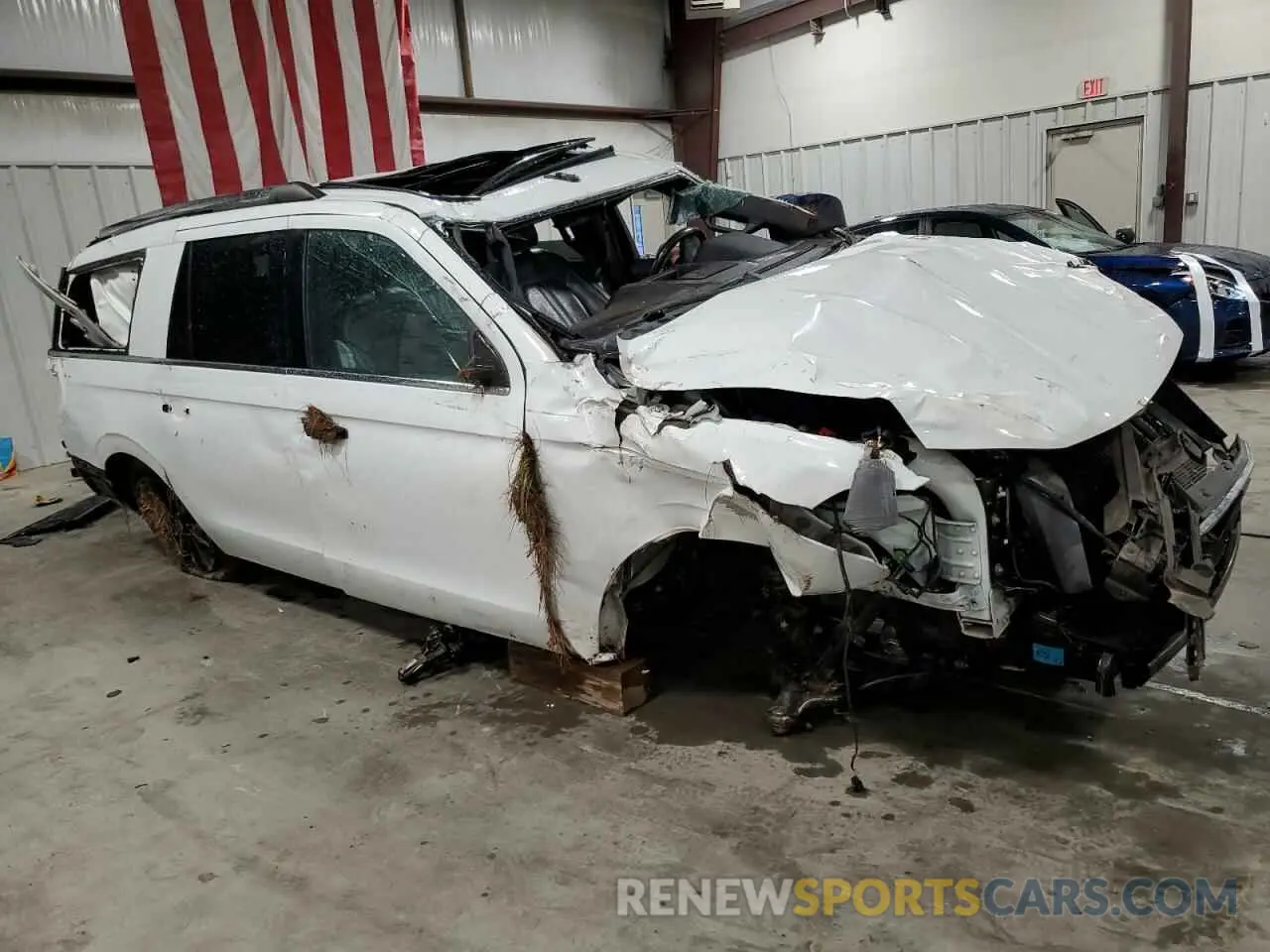 4 Photograph of a damaged car 1FMJK1KT1KEA27933 FORD EXPEDITION 2019