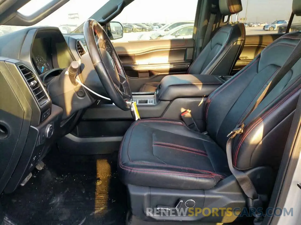 7 Photograph of a damaged car 1FMJK1KT4KEA76690 FORD EXPEDITION 2019