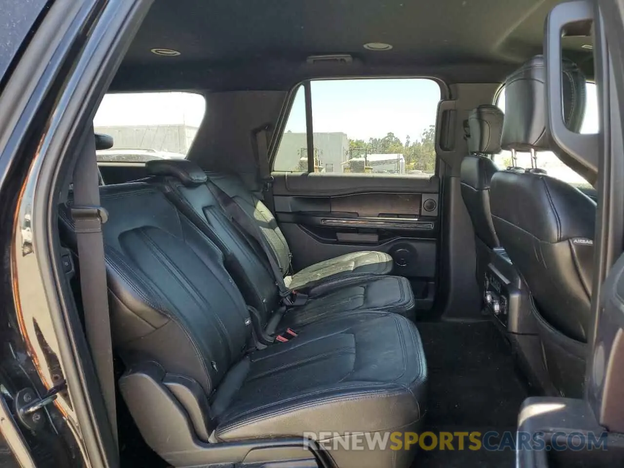 11 Photograph of a damaged car 1FMJK1KT9KEA19871 FORD EXPEDITION 2019