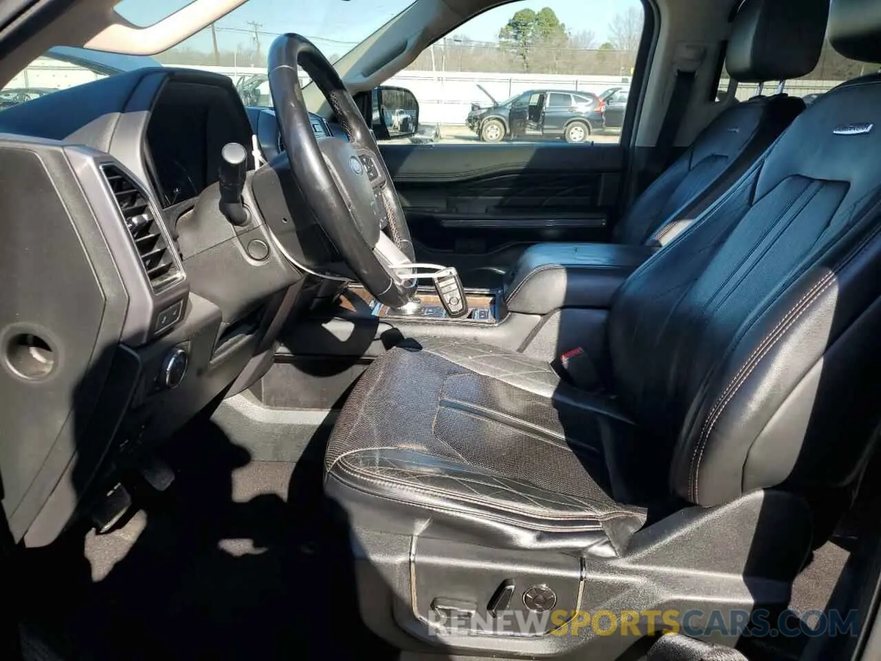 7 Photograph of a damaged car 1FMJK1LTXKEA14841 FORD EXPEDITION 2019