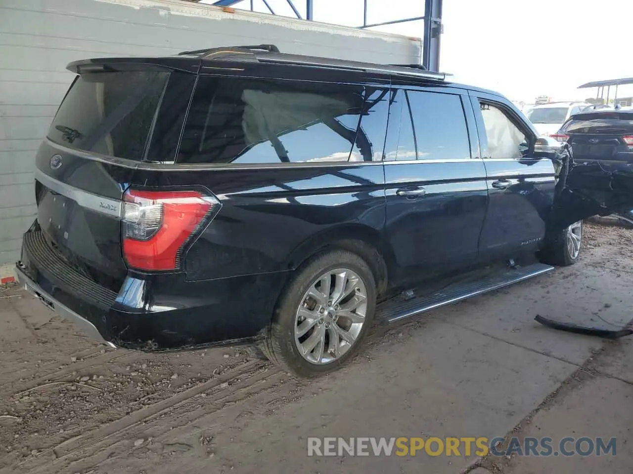 3 Photograph of a damaged car 1FMJK1MT6KEA86313 FORD EXPEDITION 2019