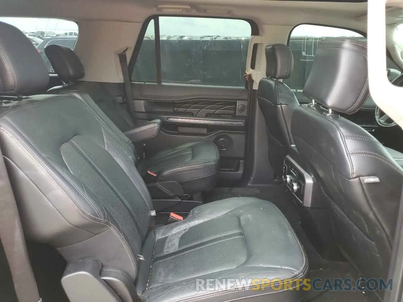 11 Photograph of a damaged car 1FMJK1MT7KEA22393 FORD EXPEDITION 2019
