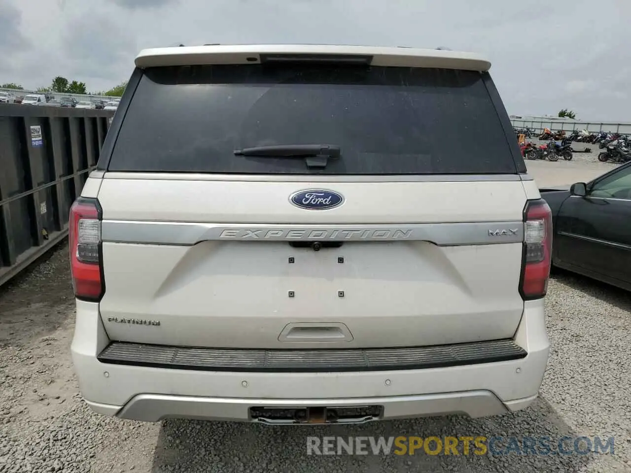 6 Photograph of a damaged car 1FMJK1MT7KEA22393 FORD EXPEDITION 2019
