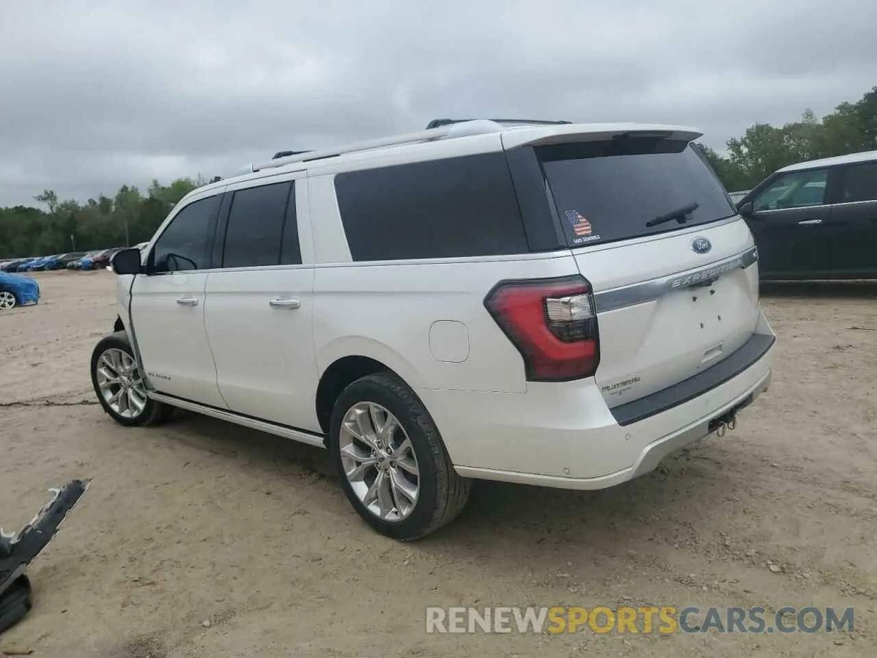 2 Photograph of a damaged car 1FMJK1MTXKEA84516 FORD EXPEDITION 2019