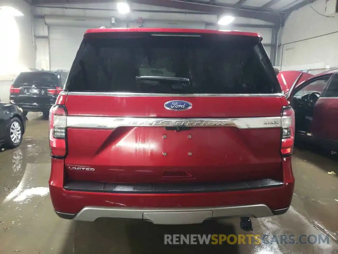 6 Photograph of a damaged car 1FMJK2AT1KEA01372 FORD EXPEDITION 2019