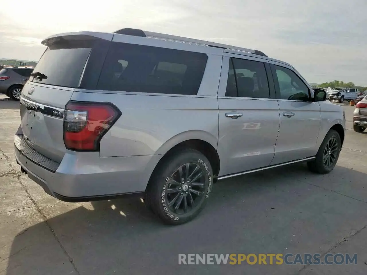 3 Photograph of a damaged car 1FMJK2AT2KEA43307 FORD EXPEDITION 2019