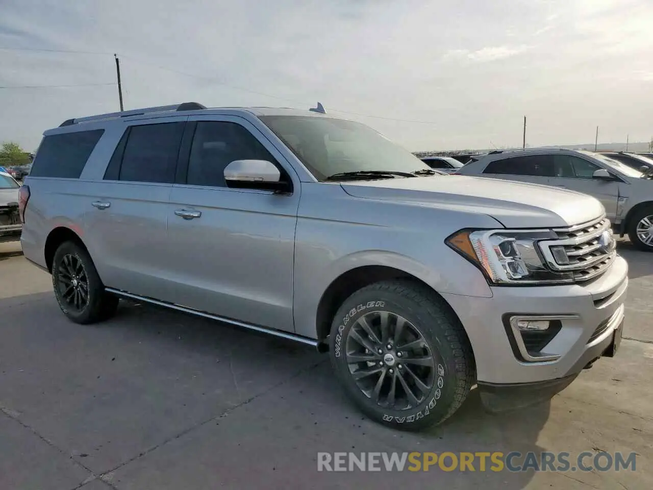 4 Photograph of a damaged car 1FMJK2AT2KEA43307 FORD EXPEDITION 2019