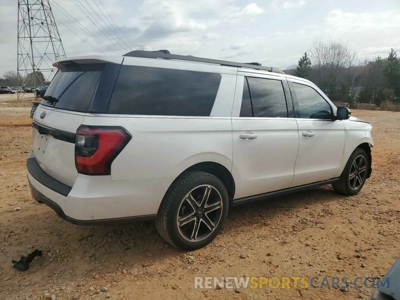 3 Photograph of a damaged car 1FMJK2AT5KEA88046 FORD EXPEDITION 2019