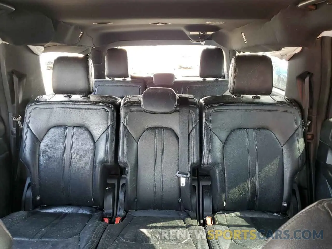 10 Photograph of a damaged car 1FMJK2AT6KEA38434 FORD EXPEDITION 2019