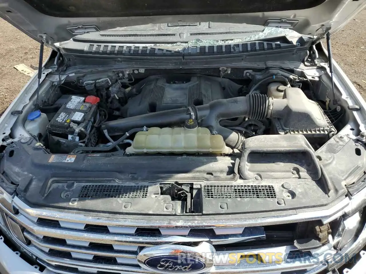 14 Photograph of a damaged car 1FMJK2AT6KEA38434 FORD EXPEDITION 2019
