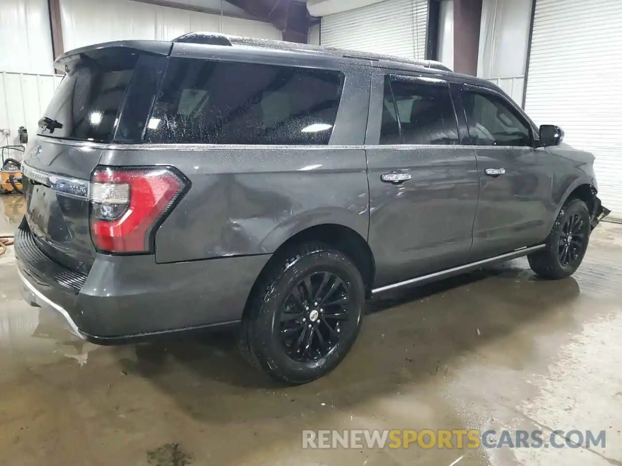 3 Photograph of a damaged car 1FMJK2AT7KEA19164 FORD EXPEDITION 2019