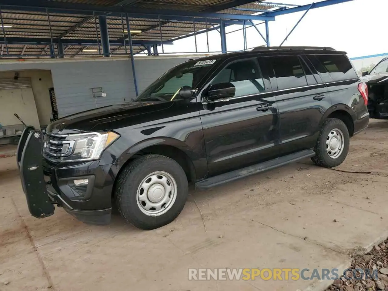 1 Photograph of a damaged car 1FMJU1GT1KEA43746 FORD EXPEDITION 2019