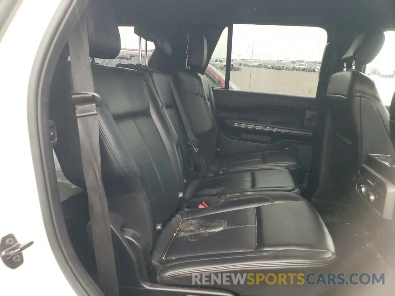 11 Photograph of a damaged car 1FMJU1HT0KEA47639 FORD EXPEDITION 2019