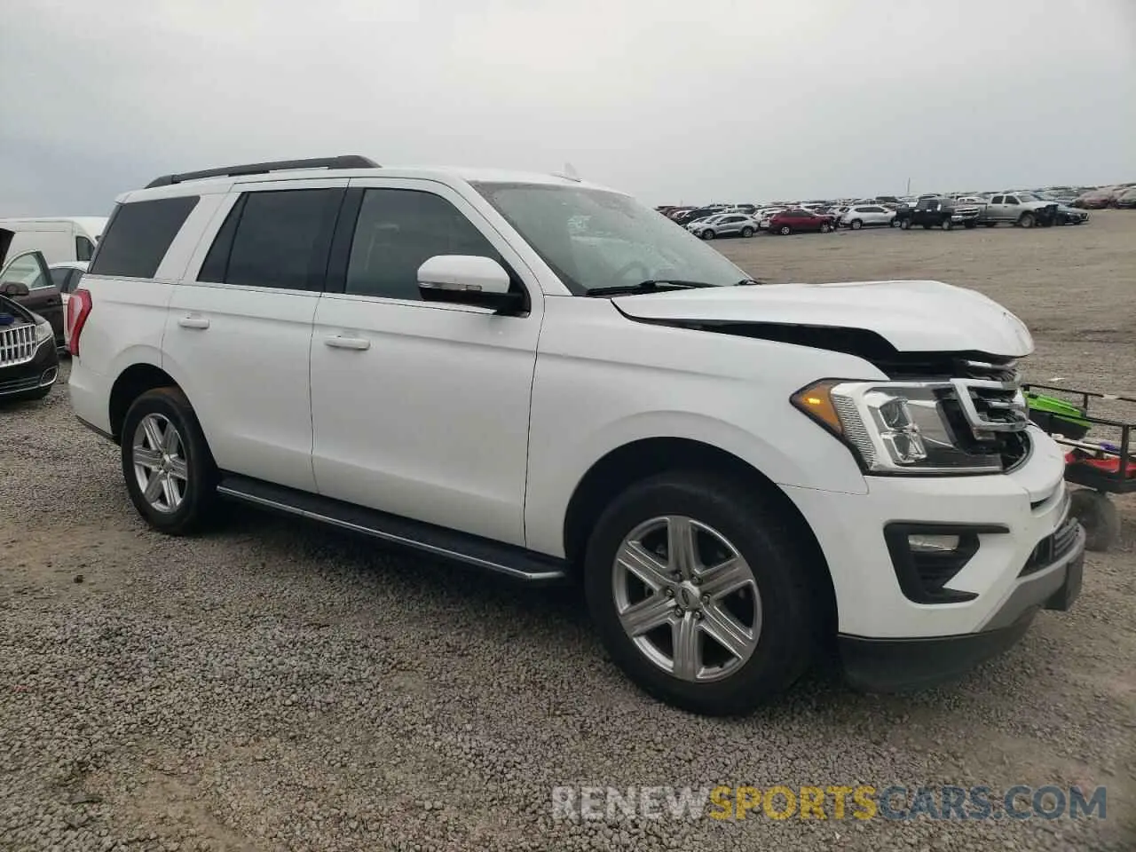 4 Photograph of a damaged car 1FMJU1HT0KEA47639 FORD EXPEDITION 2019
