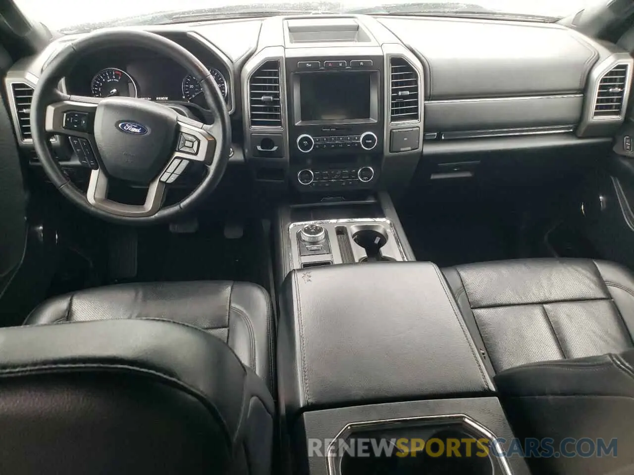 8 Photograph of a damaged car 1FMJU1HT0KEA47639 FORD EXPEDITION 2019