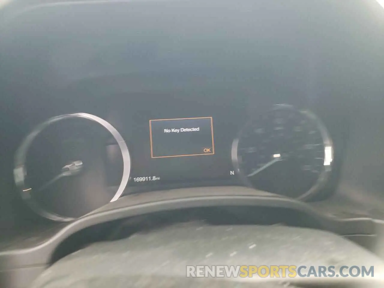 9 Photograph of a damaged car 1FMJU1HT0KEA47639 FORD EXPEDITION 2019