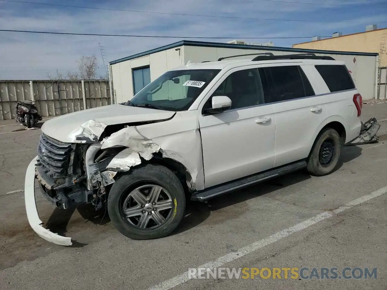 1 Photograph of a damaged car 1FMJU1HT1KEA17386 FORD EXPEDITION 2019
