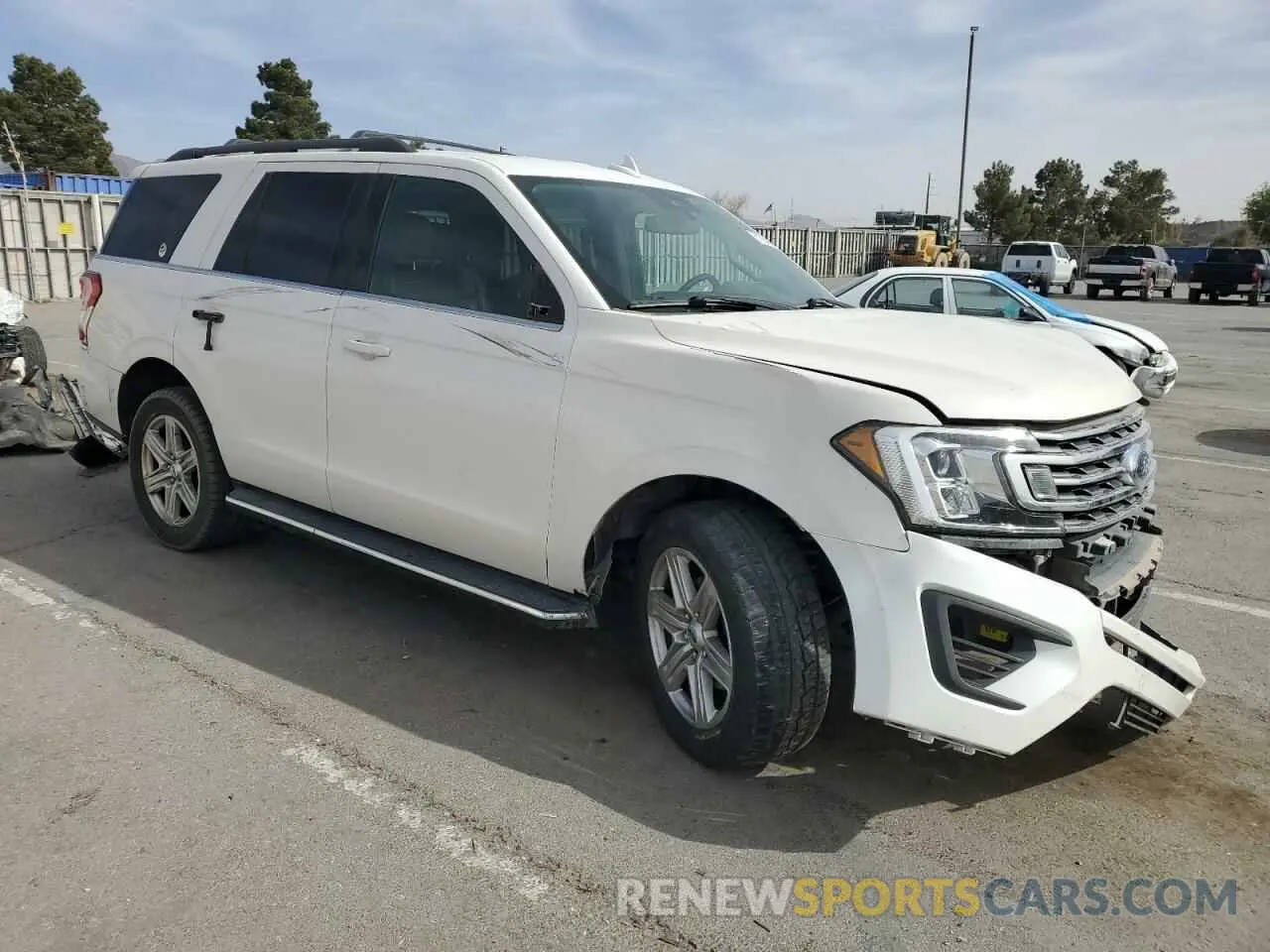 4 Photograph of a damaged car 1FMJU1HT1KEA17386 FORD EXPEDITION 2019