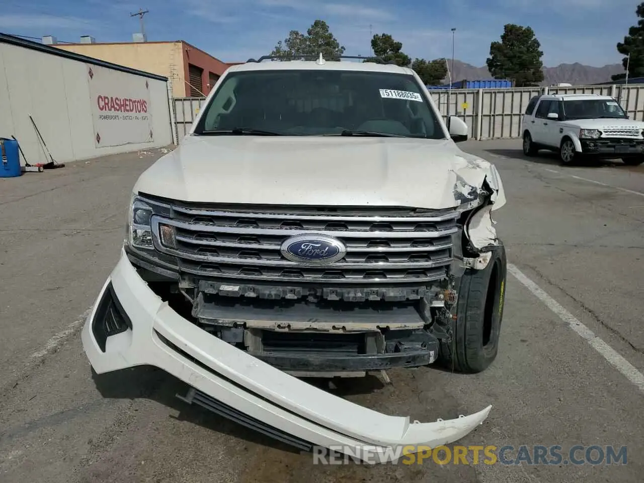 5 Photograph of a damaged car 1FMJU1HT1KEA17386 FORD EXPEDITION 2019