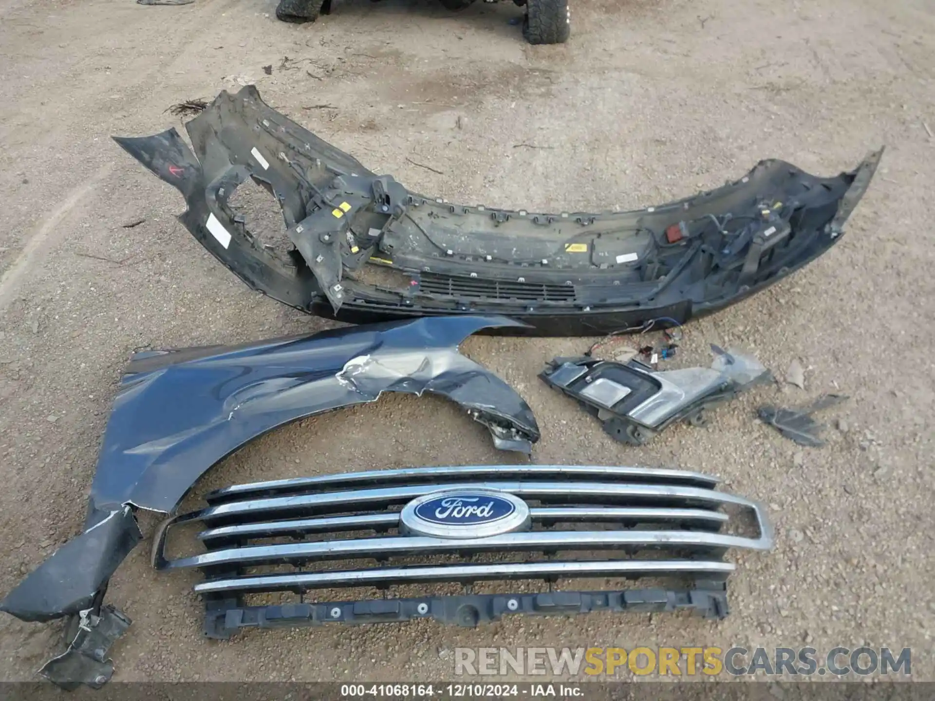 12 Photograph of a damaged car 1FMJU1HT1KEA60514 FORD EXPEDITION 2019