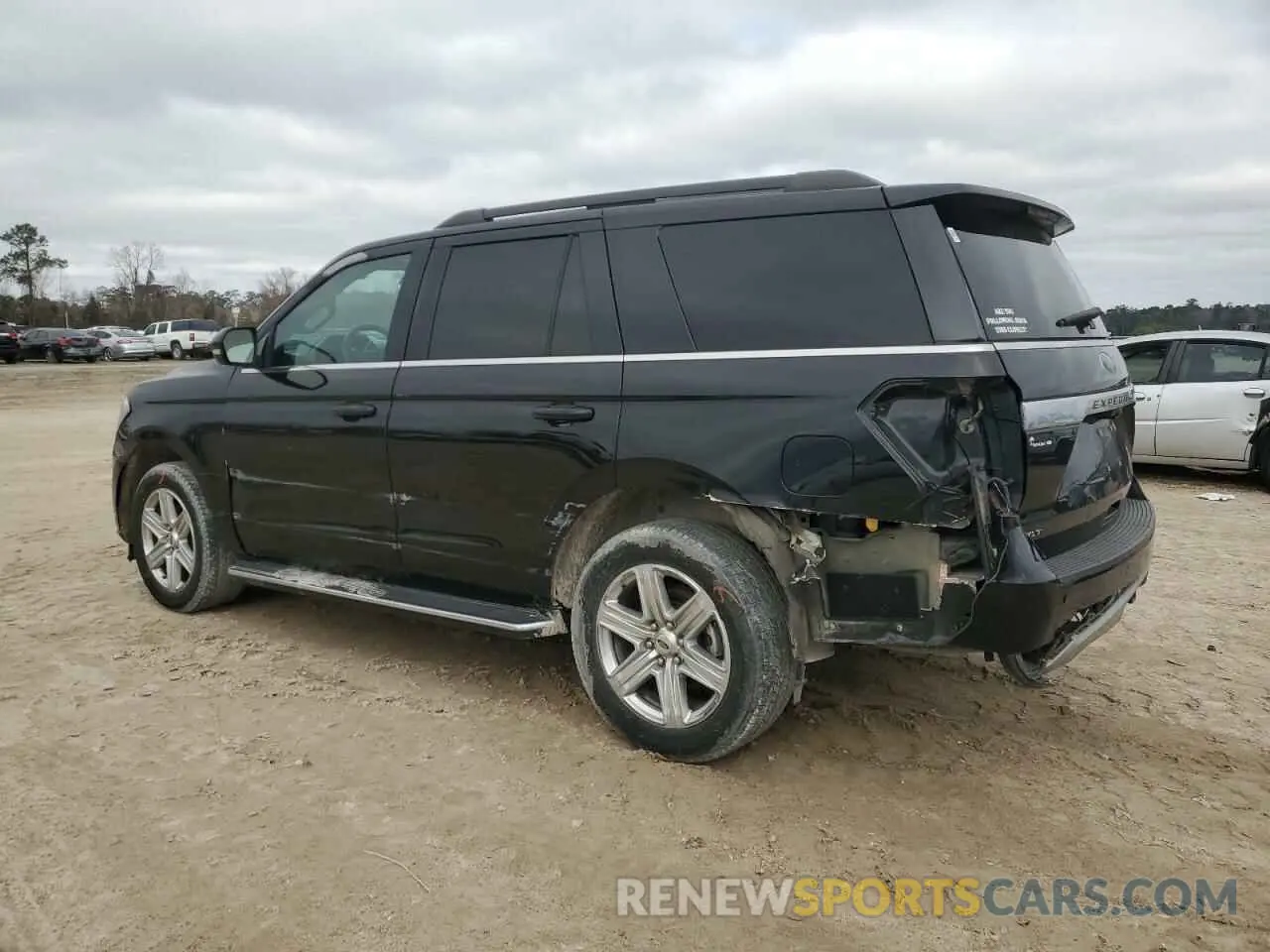2 Photograph of a damaged car 1FMJU1HT2KEA03559 FORD EXPEDITION 2019