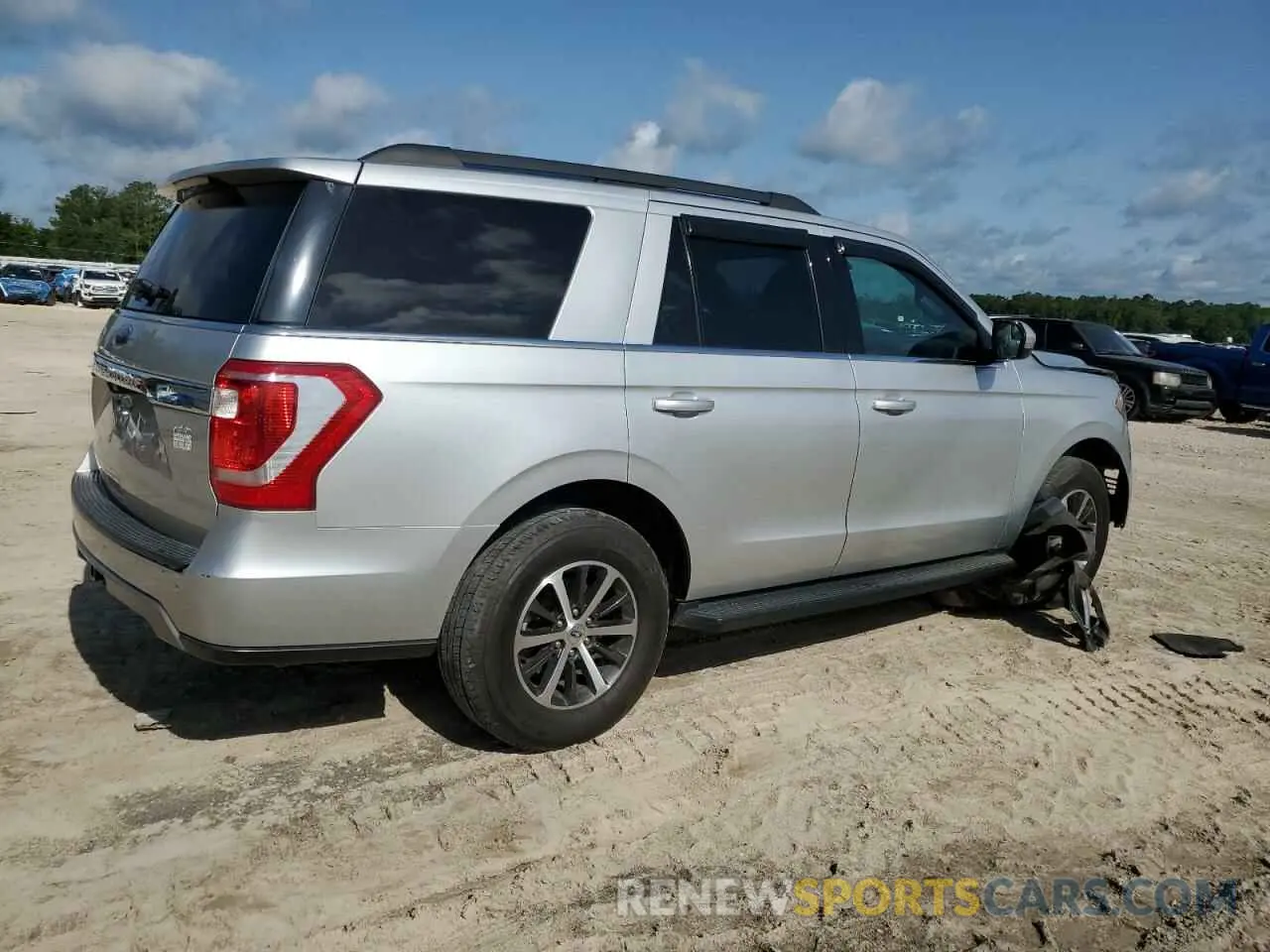 3 Photograph of a damaged car 1FMJU1HT2KEA44869 FORD EXPEDITION 2019